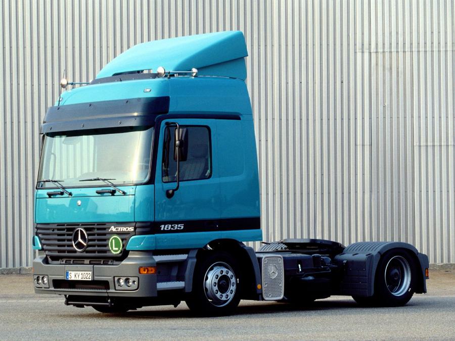  Mercedes-Benz Actros 1835 Lowliner 1997 года  (фото 3 из 3)